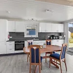 Holiday home Nice Home In Zerpenschleuse With Wifi *