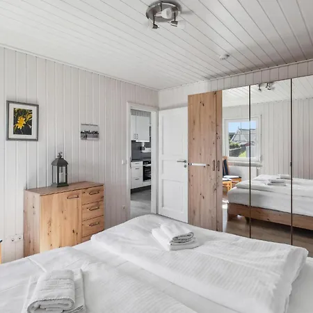 Vakantiehuis Lovely In With Wifi